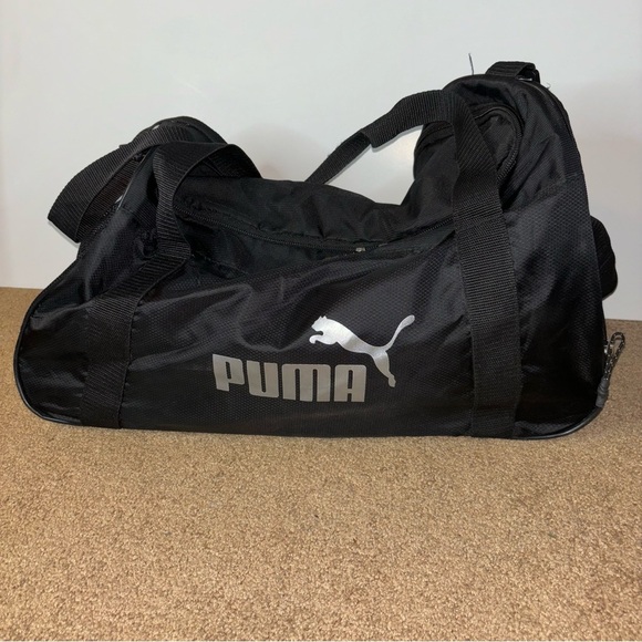 PUMA Black Duffle Travel Bag UNISEX - Picture 1 of 8